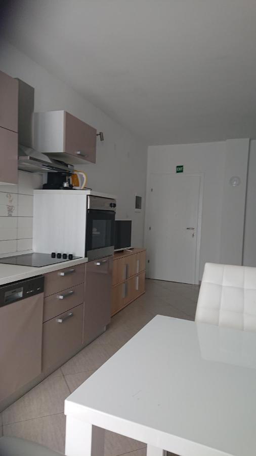 קרס Apartments Matej & Irena מראה חיצוני תמונה