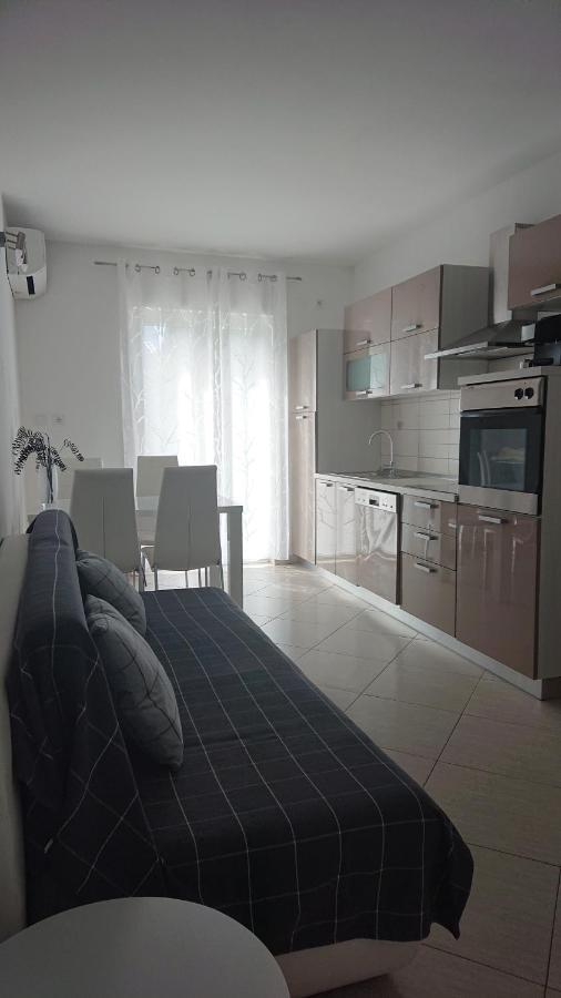 קרס Apartments Matej & Irena מראה חיצוני תמונה