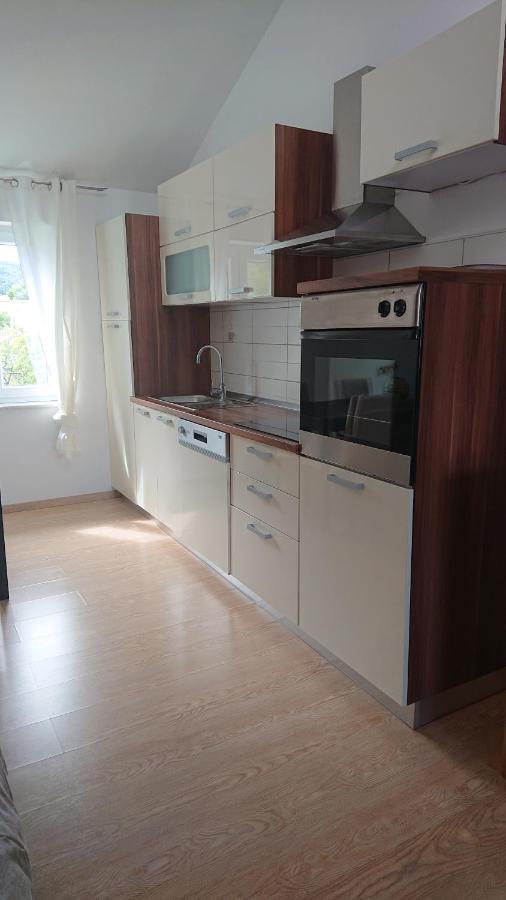 קרס Apartments Matej & Irena מראה חיצוני תמונה