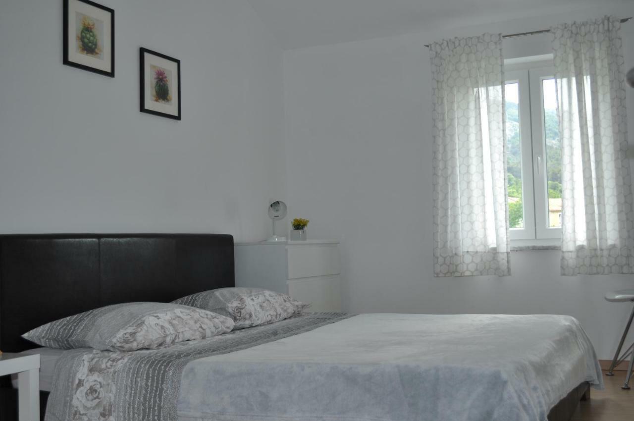 קרס Apartments Matej & Irena מראה חיצוני תמונה